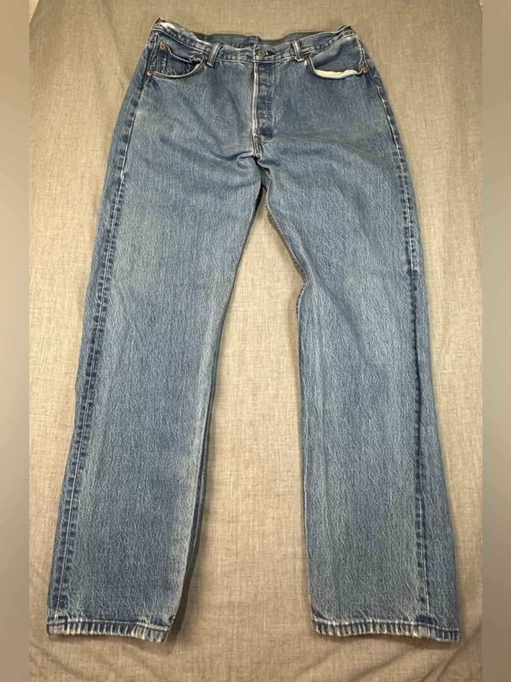 Levi 501 button Fly Light Blue Straight-Leg Jeans